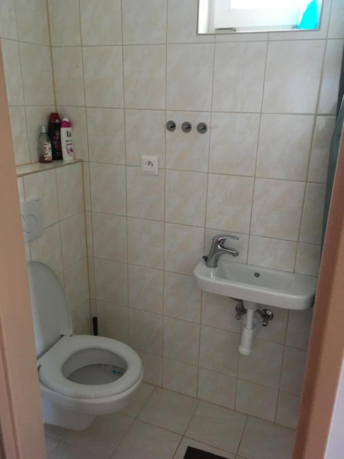 Ferienwohnung Vinarstvi Ehrlich Milotice Exterior foto